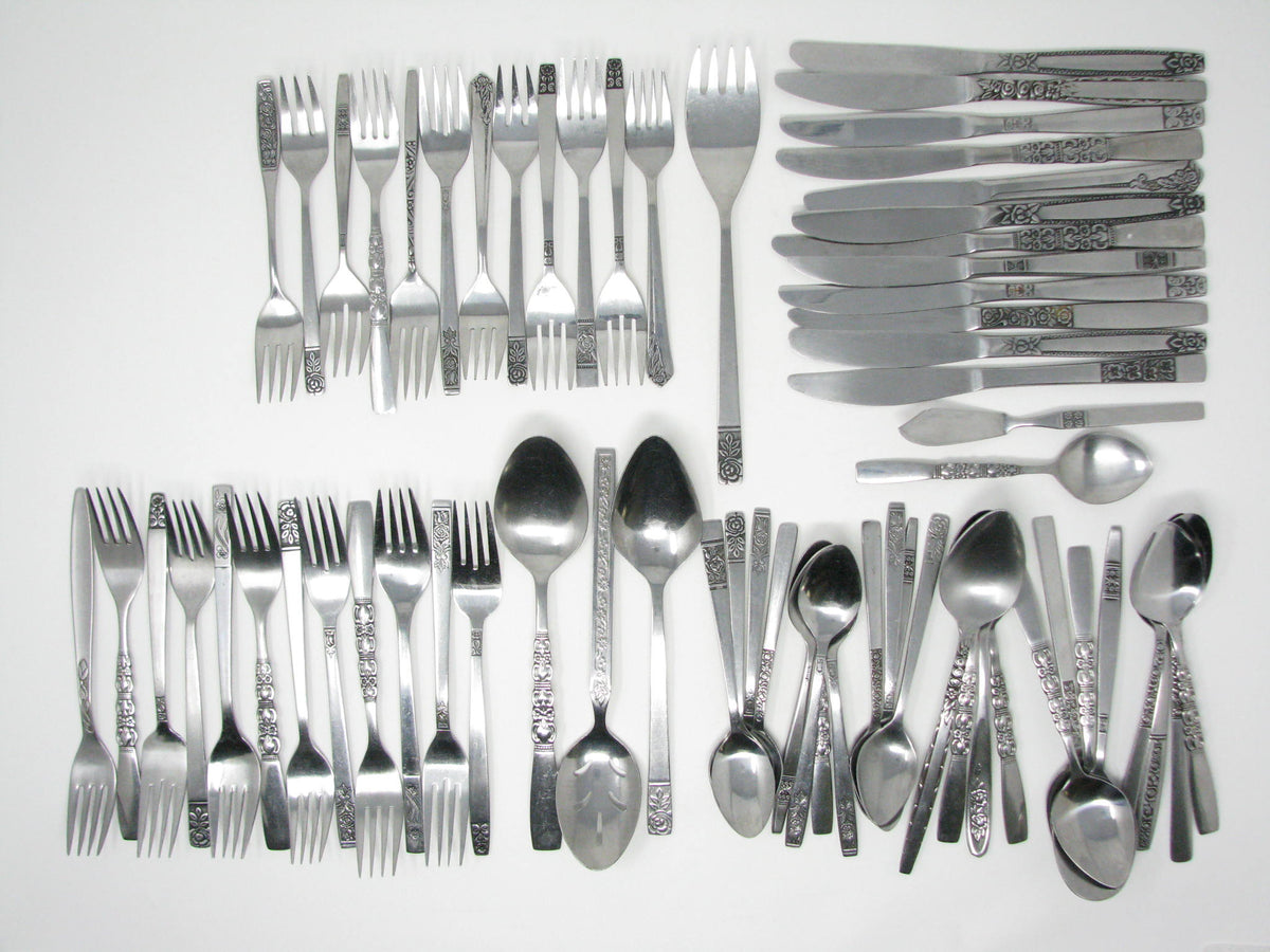 Vintage Floral Mix Match Stainless Steel Silverware Flatware Set C – 1 –  edgebrookhouse