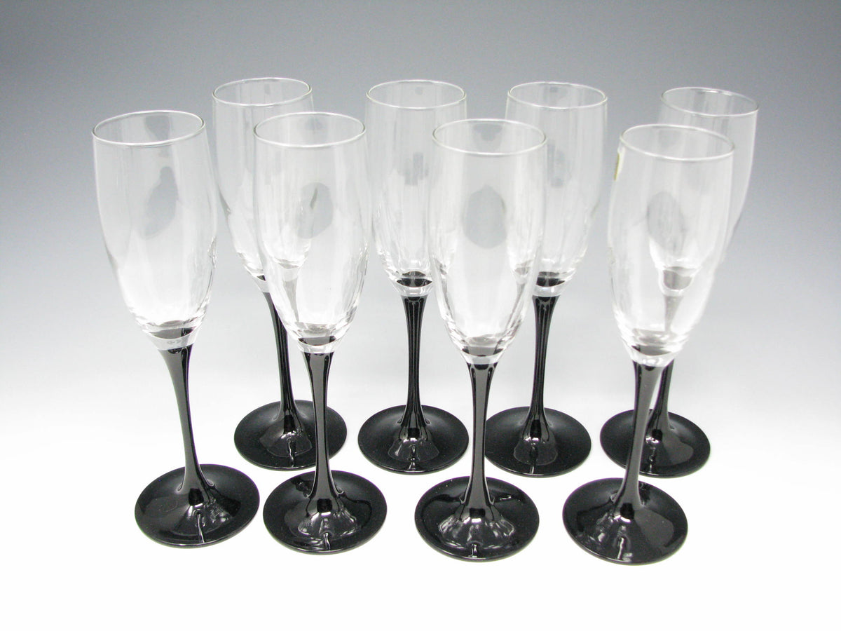 Set of 12 Luminarc Nuance Clear with Black Stem 5.75 oz Champagne Flutes  Glasses