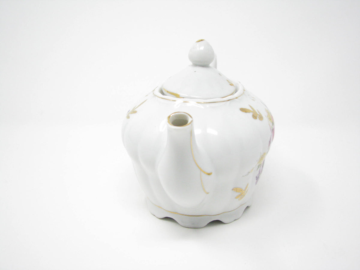 Tilso Musical Tea Pot: Hand-Painted Floral Design with Gold Trim