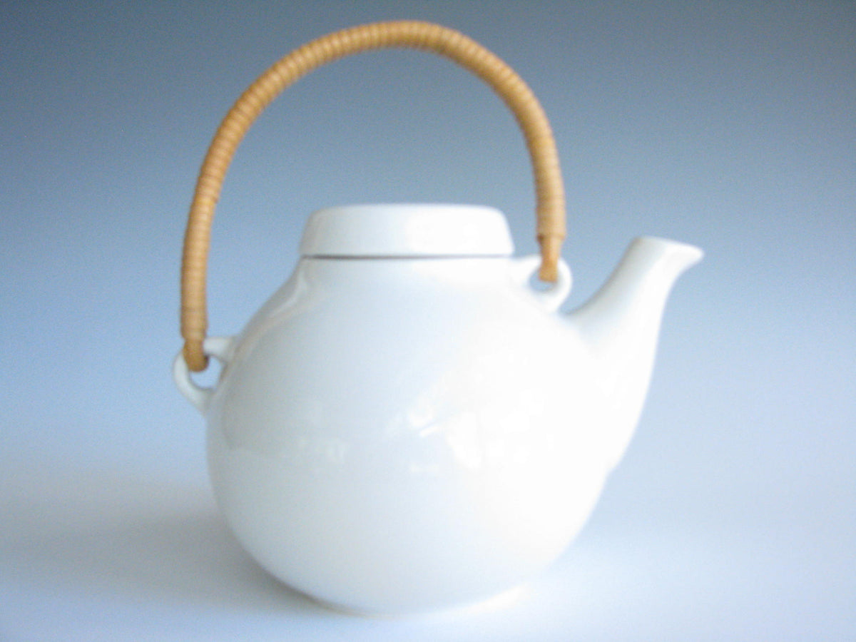 William Sonoma Brasserie WHITE Coffee pot Teapot - National Chamber of  Exporters of Sri Lanka