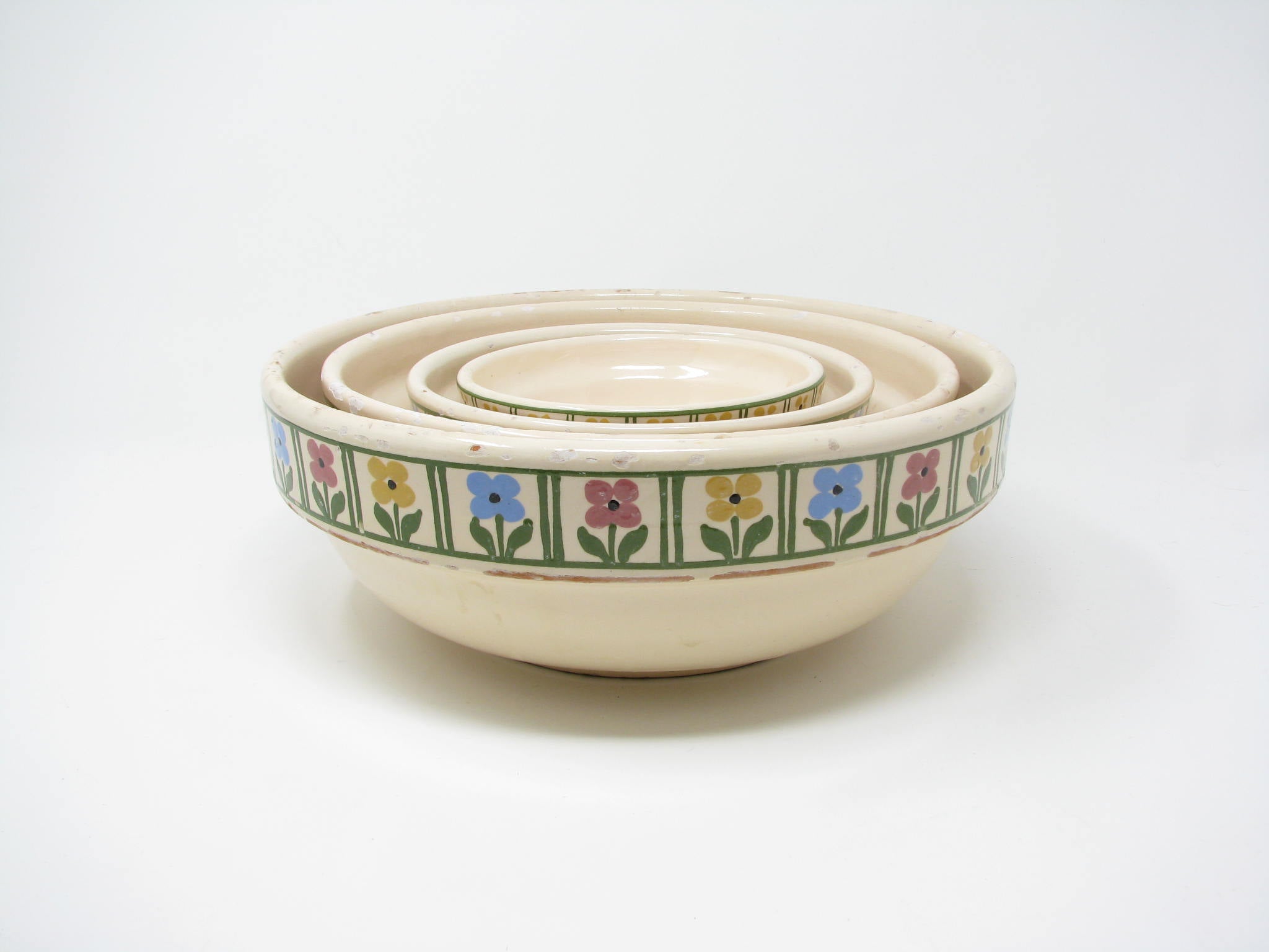 Vintage buying HMV Hungarian Folk Art Pottery Wall Bowl Set