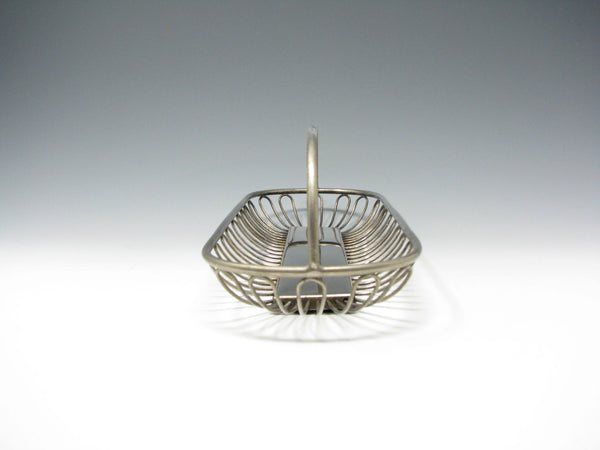 Vintage Leonard Silver Plated Metal Wire Bread Basket