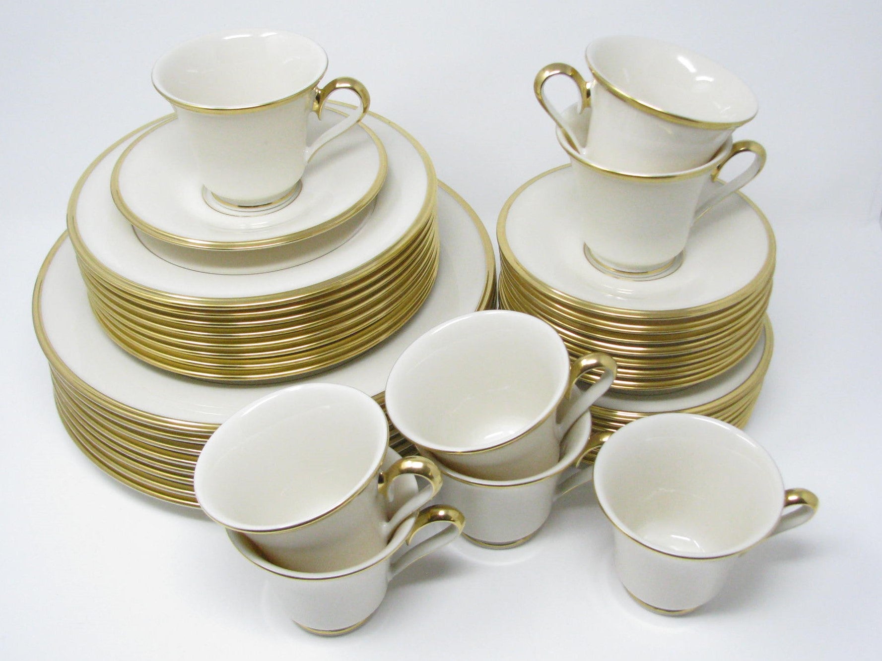 LENOX (Ivory & Gold Trim) 4-Piece Serving/Hostess Set, Serveware 2024 USA