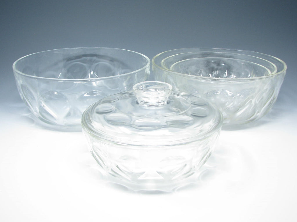 Lot Pyrex & Clear Glass Bowls Auction