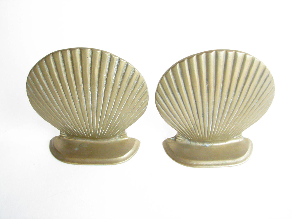 Vintage Solid Brass Scalloped Shell Shaped Bookends - a Pair –  edgebrookhouse